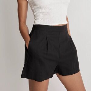 Madewell Clean Pull-On Shorts, Linen-cotton blend, black, medium, EUC